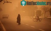 Ảnh Bầu trời Iran chuyển màu vì bão cát