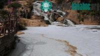 Ảnh Thác Cam Ly bốc mùi hôi