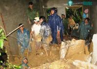 Ảnh Lở đất tại Nha Trang làm hai người thương vong