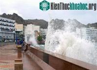 Ảnh Bão lớn đổ vào vùng Vịnh