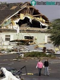Ảnh Bão lớn tàn phá Florida