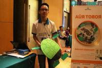 Ảnh Cậu học trò chế tạo robot thông minh thám hiểm đại dương