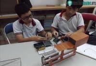 Ảnh Hai học sinh chế tạo thiết bị ghi nhận nguồn bức xạ hạt nhân