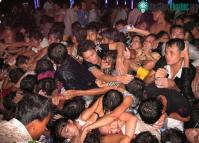 Ảnh Làm thế nào để sống sót trong đám đông chạy loạn?