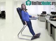 Ảnh Chiếc ghế độc đáo giúp đứng làm việc