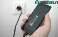 Ảnh Sử dụng và nạp pin điện thoại như thế nào là đúng cách?