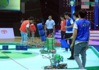 Ảnh Đại học Lạc Hồng bảo vệ thành công ngôi đầu Sáng tạo Robot