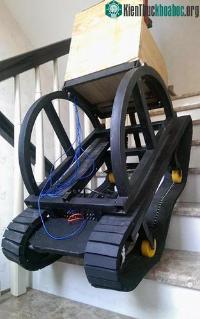 Ảnh Học sinh Sài Gòn chế tạo xe lăn vượt địa hình đoạt giải thưởng quốc tế