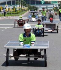 Ảnh Cuộc thi xe chạy bằng năng lượng Mặt Trời chính thức khai mạc