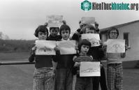 Ảnh UFO bí ẩn trên sân trường khiến hàng chục em học sinh hoảng sợ ở Wales