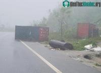 Ảnh Quảng Bình mất điện diện rộng và Hà Tĩnh mất sóng viễn thông