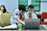 Ảnh Độc đáo màn điều khiển cánh tay bằng suy nghĩ của 2 học sinh lớp 8