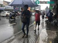 Ảnh Bão số 2 đổ bộ miền Bắc nhưng TP.HCM mưa như có bão?