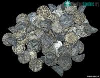 Ảnh Phát hiện ra kho tiền nghìn năm tuổi trị giá 50.000 bảng Anh