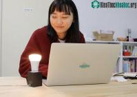 Ảnh Cô gái người Nhật phát minh bóng đèn chia tay vì ghen tỵ với các cặp đôi yêu nhau