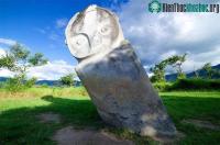 Ảnh Khám phá bí ẩn hàng trăm khối cự thạch ở Indonesia