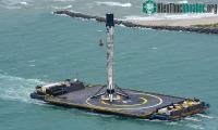 Ảnh Tên lửa SpaceX đã cập bờ sau chuyến bay lịch sử