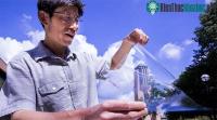 Ảnh Biến nhựa ở trong suốt từ vật liệu cách điện thành dẫn điện