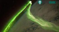 Ảnh Phi hành gia trên trạm ISS đã bất ngờ ghi lại được hình ảnh UFO