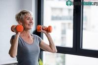 Ảnh Tập tạ một bên tay vẫn giúp xây dựng được khối cơ bắp cho bên còn lại