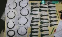 Ảnh Phát hiện hơn 5.000 đồ kim loại có thể là tiền cổ xưa nhất thế giới
