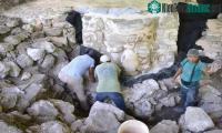 Ảnh Khai quật được mặt nạ Maya cao bằng của một người lớn