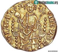 Ảnh Tìm thấy được đồng tiền xu cổ khắc họa chân dung nhà vua Henry III