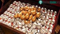 Ảnh 10 vạn lượng vàng tương đương 500kg, vua chúa thời xưa lấy đâu ra mà ban thưởng nhiều vậy?