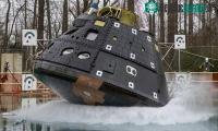 Ảnh NASA chuẩn bị thả rơi tàu vũ trụ 6 tấn xuống hồ nước