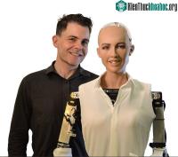 Ảnh Robot đầu tiên có quyền công dân nói "hủy diệt loài người" sắp có thêm "em"