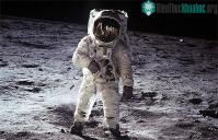 Ảnh NASA kỳ công thiết kế với bộ đồ phi hành gia mới, gồm 16 lớp, mất 4 tiếng để mặc