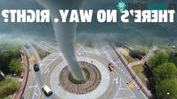 Ảnh Liệu lái xe thành vòng tròn có thể tạo ra được lốc xoáy không? Hãy nghe chuyên gia trả lời!