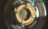 Ảnh Mẫu vật sao Hỏa chứa khoáng chất màu xanh tồn tại ở lớp phủ Trái đất