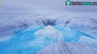 Ảnh Băng ở Greenland tan từ dưới lên trên, nhanh chưa từng thấy
